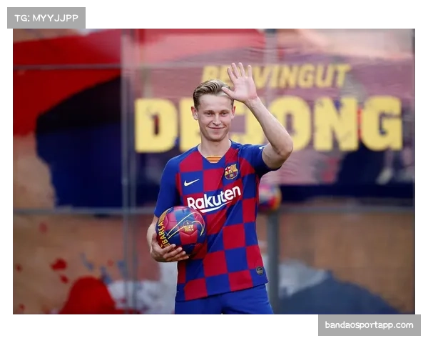 德容伤愈回归中场 巴萨西甲争冠亟需其梳理攻防 德容伤愈回归中场 巴萨西甲争冠亟需其梳理攻防